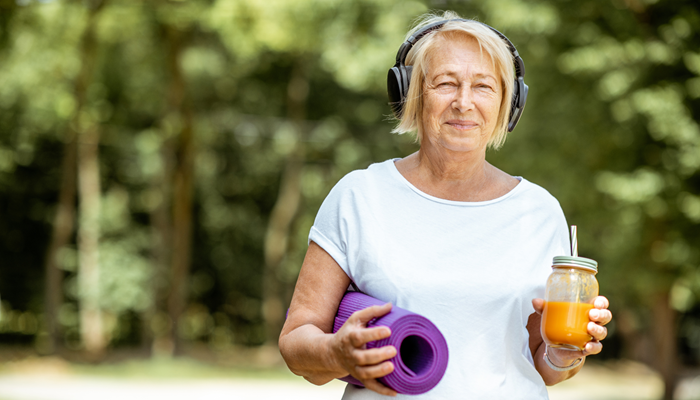 Embracing podcasts as a healthy pastime for older people Image