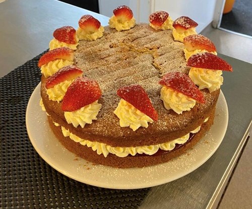 Victoria Sponge Cake Image