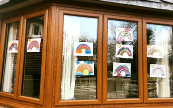 This house adorned their windows! Image