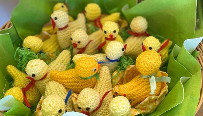 Easter chick knitting pattern