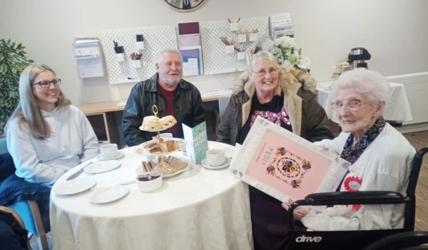 104-year-old Doris says positive attitude is the key to a long life